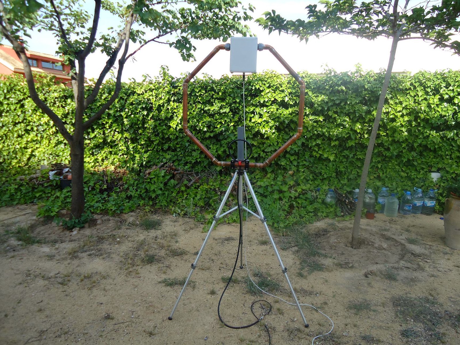 Antena Octogonal de Cercle Magnètic de Ricardo Mínguez - EA5GKA